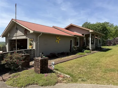 1727 Morgantown Road Brownsville KY 42210