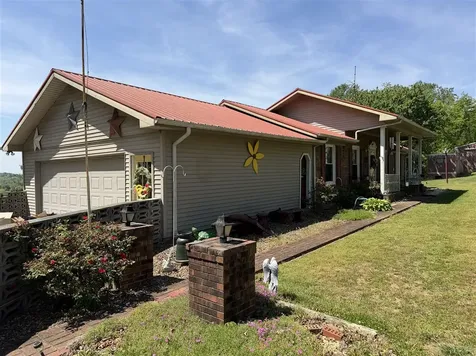 1727 Morgantown Road Brownsville KY 42210