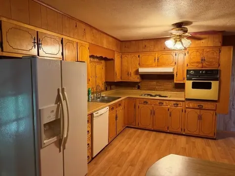 1727 Morgantown Road Brownsville KY 42210