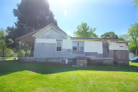 109 S Mceuen Avenue Earlington KY 42410