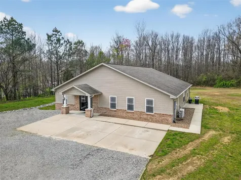 615 S 2nd Street Central City KY 42330