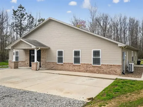 615 S 2nd Street Central City KY 42330