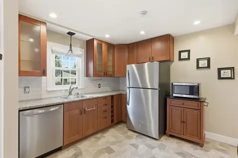 4122 Ledyard Road Louisville KY 40207