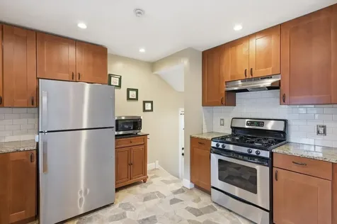 4122 Ledyard Road Louisville KY 40207