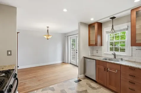 4122 Ledyard Road Louisville KY 40207