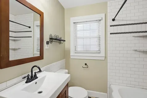 4122 Ledyard Road Louisville KY 40207