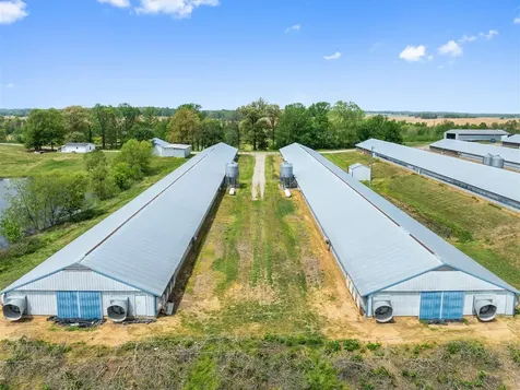 7540 W Ky-136 Calhoun KY 42327
