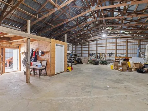 7540 W Ky-136 Calhoun KY 42327