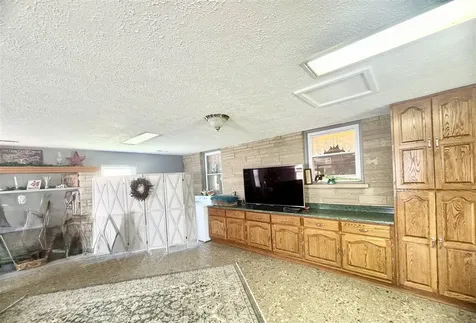 6236 State Route 176 Drakesboro KY 42337