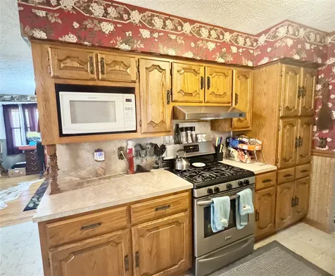 6236 State Route 176 Drakesboro KY 42337