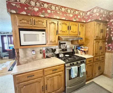 6236 State Route 176 Drakesboro KY 42337