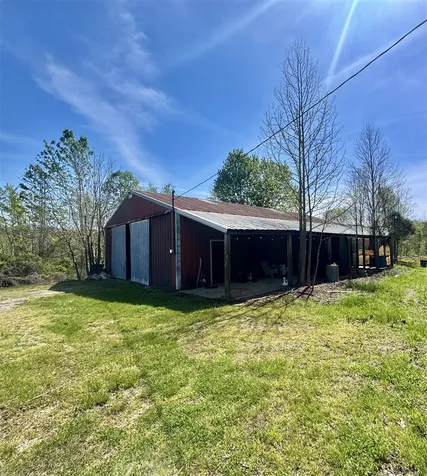 6236 State Route 176 Drakesboro KY 42337