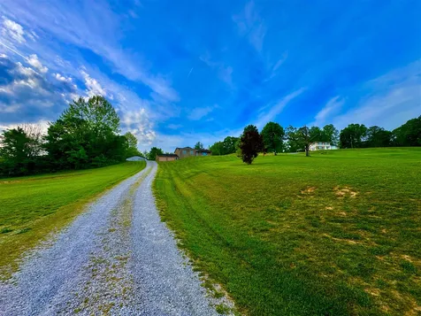 6236 State Route 176 Drakesboro KY 42337