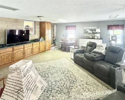 6236 State Route 176 Drakesboro KY 42337