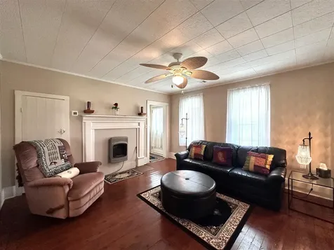 1474 Crow Road Glasgow KY 42141