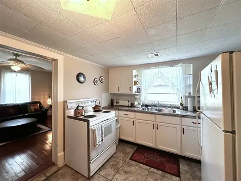 1474 Crow Road Glasgow KY 42141