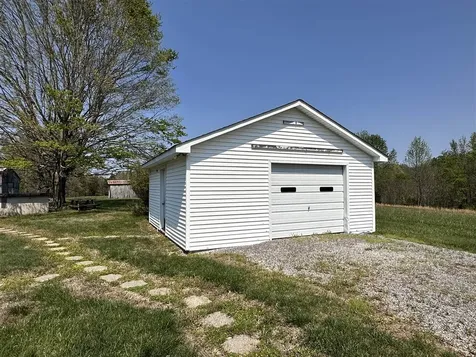 1474 Crow Road Glasgow KY 42141