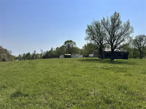 1474 Crow Road Glasgow KY 42141
