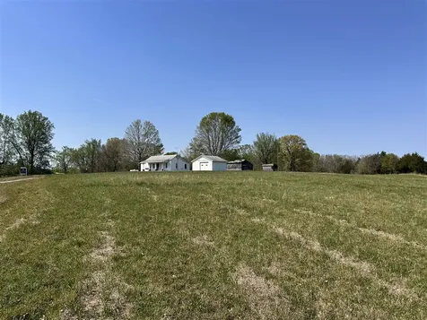 1474 Crow Road Glasgow KY 42141