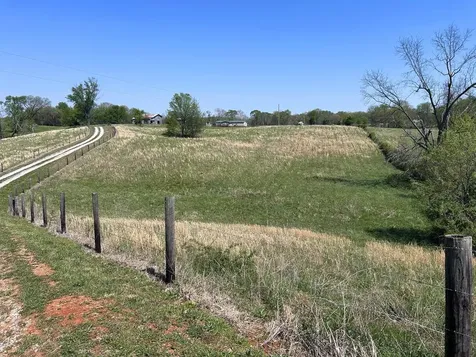 3230 Rex Road Hardyville KY 42746