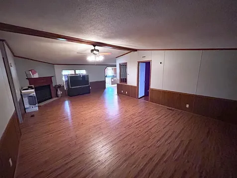 3230 Rex Road Hardyville KY 42746