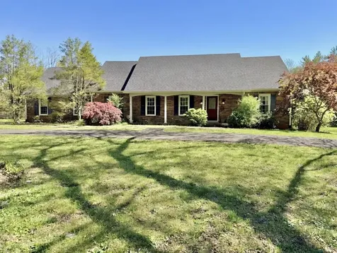 518 Drakesborough Drive Bowling Green KY 42103