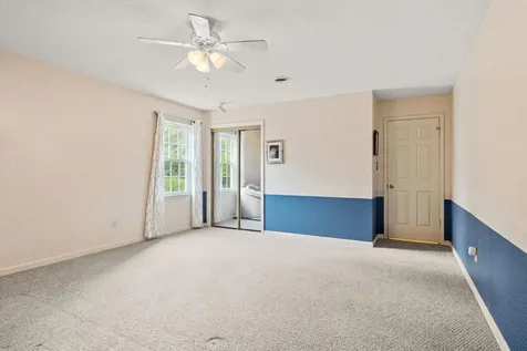 518 Drakesborough Drive Bowling Green KY 42103