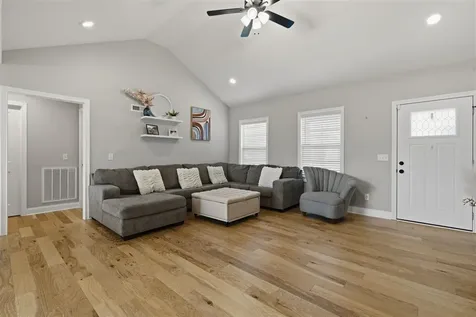 3064 Laredo Drive Bowling Green KY 42101