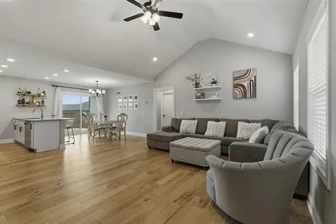 3064 Laredo Drive Bowling Green KY 42101