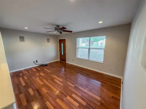 145 Bon Aire Avenue Bowling Green KY 42101