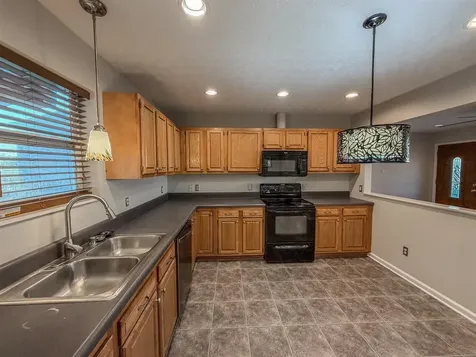 145 Bon Aire Avenue Bowling Green KY 42101