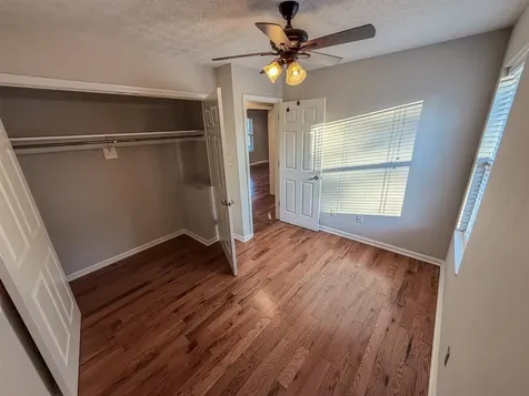 145 Bon Aire Avenue Bowling Green KY 42101