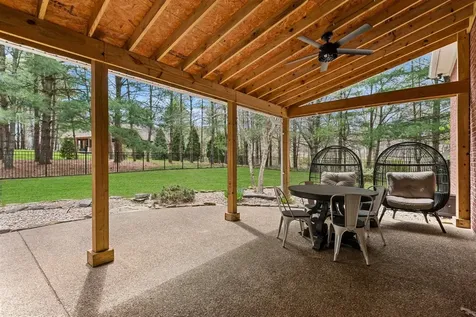 11 Whispering Pine Lane Scottsville KY 42164