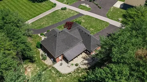 11 Whispering Pine Lane Scottsville KY 42164