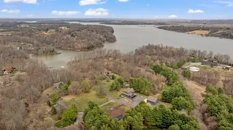 11 Whispering Pine Lane Scottsville KY 42164