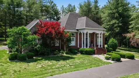 11 Whispering Pine Lane Scottsville KY 42164