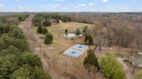 11 Whispering Pine Lane Scottsville KY 42164