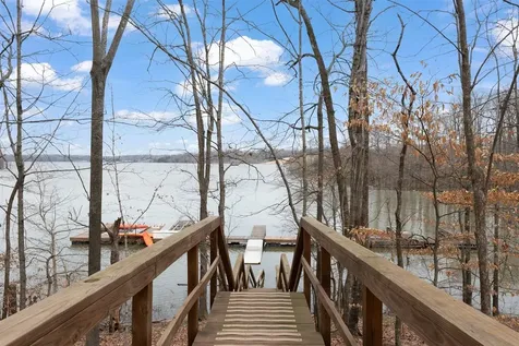 11 Whispering Pine Lane Scottsville KY 42164