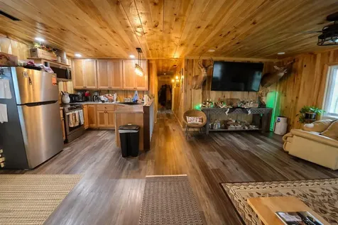 909 Angus Road Canmer KY 42722