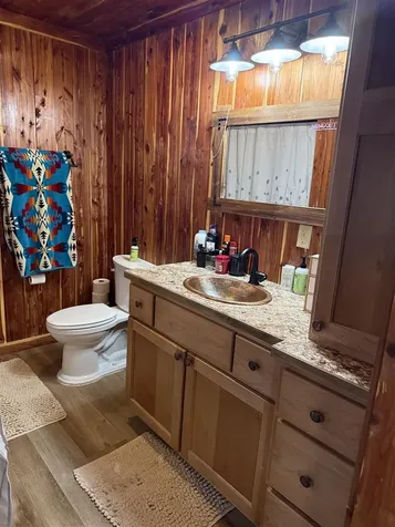 909 Angus Road Canmer KY 42722