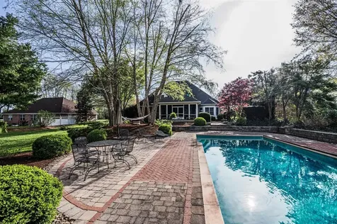 481 Birchwood Drive Bowling Green KY 42104