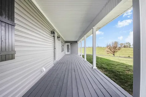 5427 Penns Chapel Road Bowling Green KY 42101