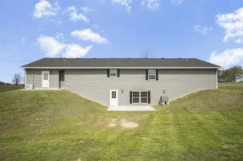 5427 Penns Chapel Road Bowling Green KY 42101