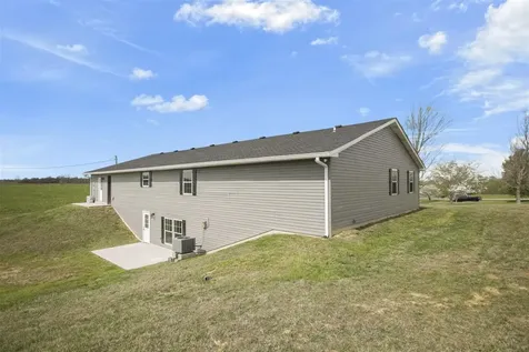 5427 Penns Chapel Road Bowling Green KY 42101