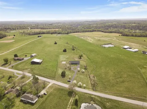 5427 Penns Chapel Road Bowling Green KY 42101