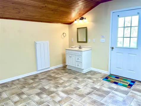 28 Shady Cliff Road Lewisburg KY 42256