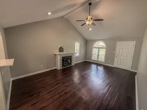 1635 Pleasant Way Bowling Green KY 42104