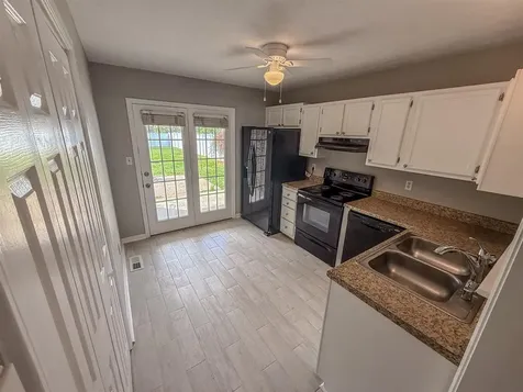 1635 Pleasant Way Bowling Green KY 42104