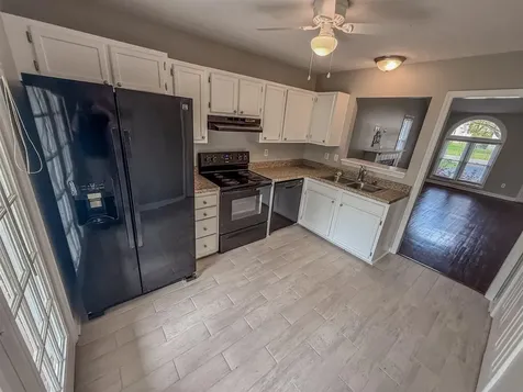 1635 Pleasant Way Bowling Green KY 42104