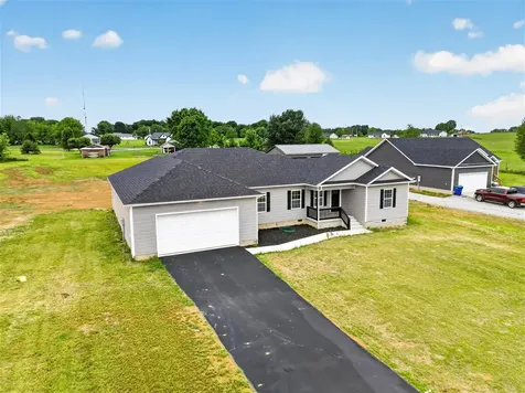129 Windhaven Street Russellville KY 42276